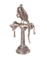 Grand parrot with nut bowls